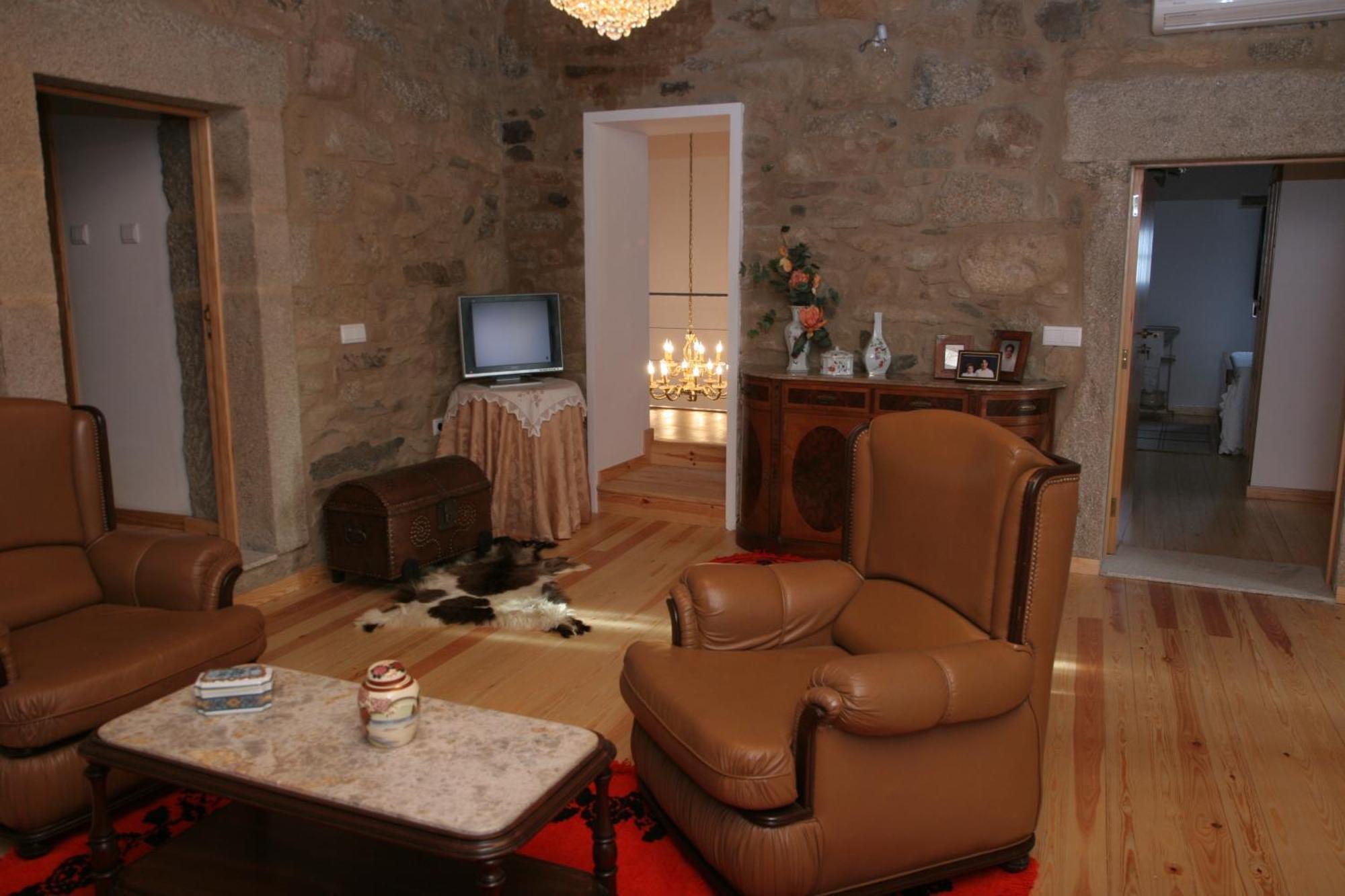 Quinta De La Barandica Guest House Miranda do Douro Exterior photo