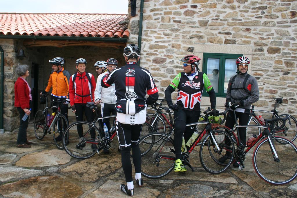 Quinta De La Barandica Guest House Miranda do Douro Exterior photo